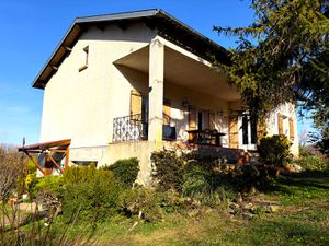 MAISON DE CARACTÈRE EN PLEINE NATURE / DOUBLE HABITATION SUR 8 400 M² DE TERRAIN