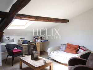 Beau studio à Saint Germain en Laye au pied du RER A.