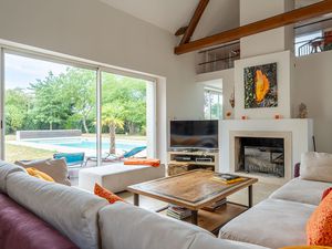 Belle longère nichée au coeur dans un hameau paisible