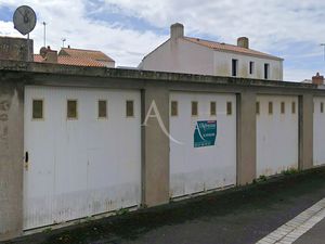 Parking / box Saint Gilles Croix De Vie 16 m2