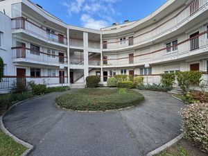 Appart rdc à rafraichir