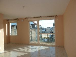 Location TYPE 2 proche DRAPEAU