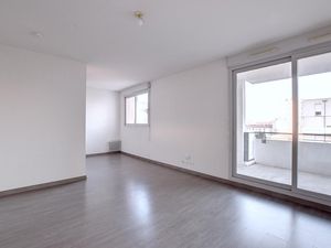 Niel – Appartement contemporain 3 pièces avec terrasse au 4ème étage