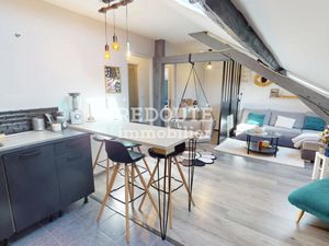 A VENDRE A REIMS CLAIMARAIS APPARTEMENT EN DERNIER ETAGE