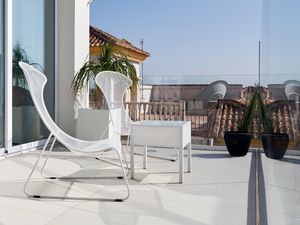 Grand T2 avec EXTERIEUR DERNIER ETAGE / BELLE EXPOSITION