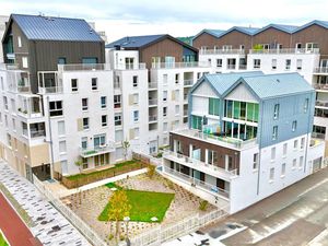 Appartement T3 avec terrasse et box