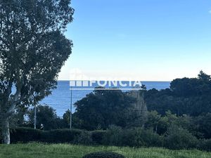 Studio-Cabine de standing avec Vue Mer - Climatisé - Vendu Meublé