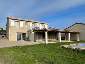 Maison individuelle de plain pied avec sous sol Chanos Curson