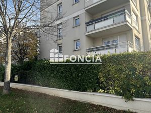 RUE ADOLPHE DEVAUX // 3 PIECES AVEC BALCON DANS UNE RESIDENCE PARFAITEMENT TENUE