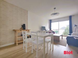 Exclu -* Appartement T4 au goût du jour avec 3 chambres à ORVAULT