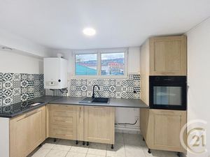 Maison à louer - 4 pièces - 65 m2 - Deville Les Rouen - 76 - HAUTE-NORMANDIE