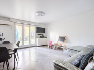 Appartement F3 à vendre - 3 pièces - 77 m2 - Aubervilliers - 93 - ILE-DE-FRANCE