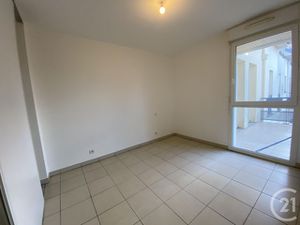 Appartement à louer - 3 pièces - 59 88 m2 - Dourdan - 91 - ILE-DE-FRANCE