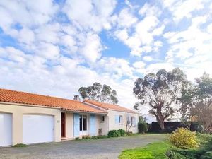 Maison à vendre - 5 pièces - 112 23 m2 - St Hilaire De Riez - 85 - PAYS-DE-LOIRE