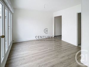 Appartement F1 à louer - 1 pièce - 25 72 m2 - Crepy En Valois - 60 - PICARDIE