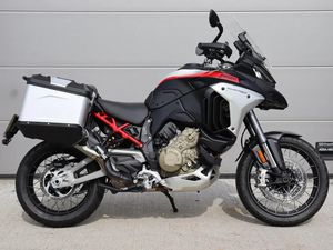 DUCATI MULTISTRADA V4 RALLY