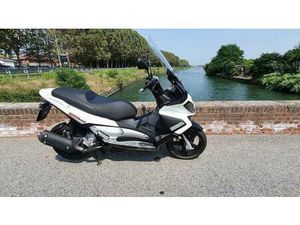 VENDO APRILIA SR MAX 300 (2011 - 16) USATA A CHIVASSO (CODICE 7772187) - MOTO.IT