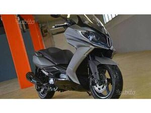 VENDO KYMCO DOWNTOWN 350I ABS (2015 - 17) NUOVA A MONTEBELLUNA (CODICE 6355287) - MOTO.IT