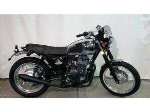 VENDO MASH ITALIA SCRAMBLER 400 CHROMUIM (2018 - 20) NUOVA A ROSTA (CODICE 7222006) - MOTO.IT