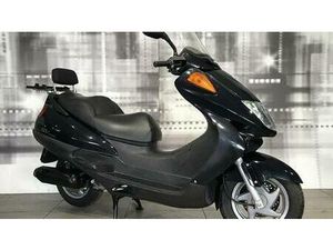 VENDO PEUGEOT SV 250 (2002 - 04) USATA A CASALGRASSO (CODICE 8622954) - MOTO.IT