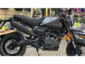 VENDO BRIXTON MOTORCYCLES CROSSFIRE 125 XS (2020) NUOVA A VALLECROSIA (CODICE 8108901) - MOTO.IT
