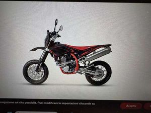 SWM SM 500 R SUPERMOTARD 2026 ROSSO