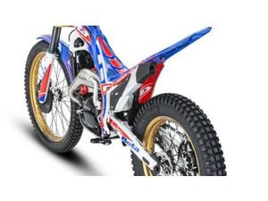 VENDO BETAMOTOR EVO 300 4T FACTORY (2022 - 23) NUOVA A ARLUNO (CODICE 9110177) - MOTO.IT