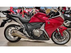 VENDO HONDA VFR 1200 F ABS (2009 - 16) USATA A CHIUSI (CODICE 9113580) - MOTO.IT