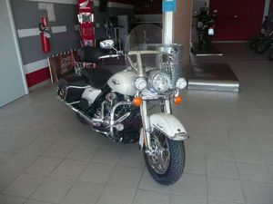 HARLEY-DAVIDSON ROAD KING CLASSIC FLHRC 1690 BEIGE