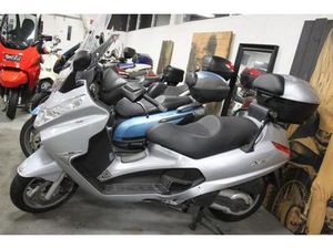 PIAGGIO X8 400 I.E. 1.HAND ORIG. TOPCASE ERST 33.000KM