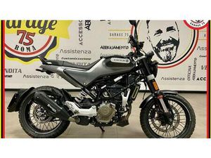 VENDO HUSQVARNA SVARTPILEN 125 (2021 - 23) USATA A ROMA (CODICE 9338335) - MOTO.IT