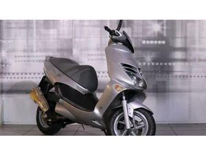 VENDO APRILIA LEONARDO 150 (1997 - 02) USATA A CASALGRASSO (CODICE 9192048) - MOTO.IT