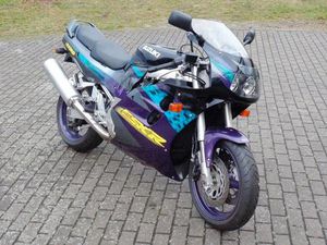 SUZUKI GSX R 1100W AUS 1.HAND IM TOP-ZUSTAND, ORIGINAL!