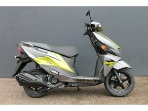 SUZUKI AVENIS 125