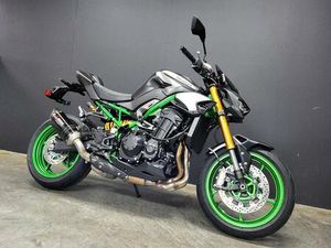 ② 2026 KAWASAKI Z 900 SE PERFORMANCE (4J ASSIST, 4J GARANTIE)