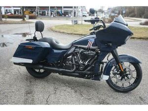 HARLEY-DAVIDSON TOURING ROAD GLIDE 114