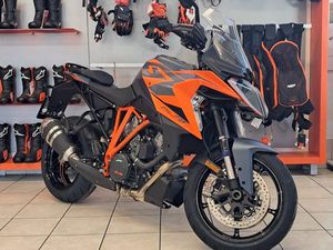 MOTO NEUVE: KTM 1290 SUPER DUKE GT