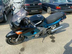 KAWASAKI ZZR 600 FÜR BASTLER