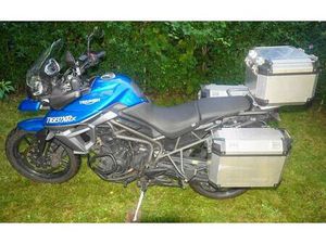 TRIUMPH TIGER 800 XRX (3 KOFFER, HEIZGRIFFE, TEMPOMAT)