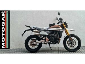 VESPA GTS SUPER SPORT 300 HPE ABS/ASR MY23 (NOVO MODELO)