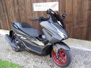 HONDA NSS 125 FORZA SPECIAL EDITION, SCOOTER, IMMATRICULATION D’UN JOUR, CHF 6'430.-