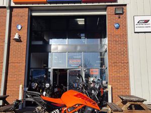 KTM 390 DUKE NAKED PETROL MANUAL 520 X-RING EURO 5 (45 PS) 398 CC