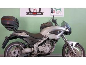 VENDO BMW F 650 CS SCARVER (2001 - 06) USATA A QUART (CODICE 9396558) - MOTO.IT