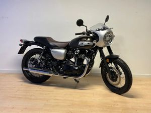 KAWASAKI W800 EN RIKTIGT BRA CAFÉRACER • 2019