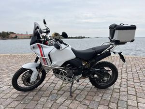 DUCATI DESERT X • 2023