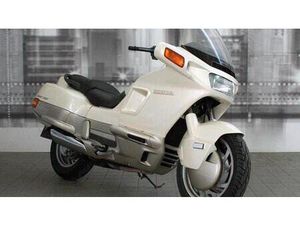 VENDO HONDA PC 800 USATA A CASALGRASSO (CODICE 9261713) - MOTO.IT