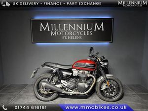 TRIUMPH SPEED TWIN 1200