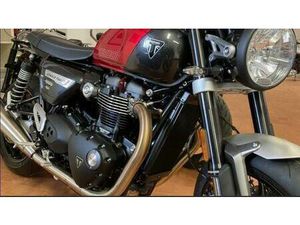 VENDO TRIUMPH SPEED TWIN 1200 (2021 - 24) NUOVA A SAVONA (CODICE 9404060) - MOTO.IT
