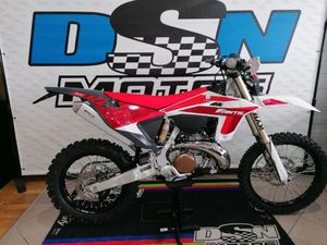 FANTIC FANTIC XE 300 ENDURO 2T MY24 BIANCO 2024 300 CM3 | MOTO ENDURO | 150 KM | BLANC | 33210 TOULENNE