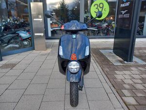VESPA GTV 300 SCHWARZ E5